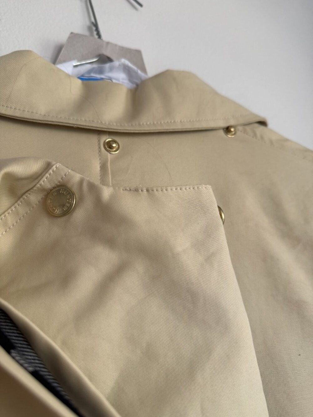 Hunter Beige Trench Coat Sz S Iconic British Heritage Style - Picture 8 of 12
